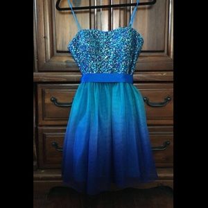 Hailey Logan by Adrianna Papell Junior’s Dress